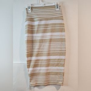 I'm in love with Derek  woman Skirt    Size Small color Beige white